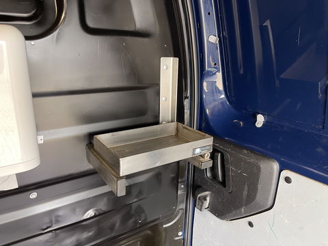 Peugeot Expert 226C 1.6 BlueHDI 95 Premium / speciaal gebouwd voor honden vervoer / hondenauto / omvormer / airco / cruise control / trekhaak / parkeersensoren achter !