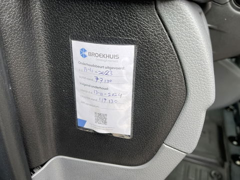 Peugeot Expert 226C 1.6 BlueHDI 95 Premium / speciaal gebouwd voor honden vervoer / hondenauto / omvormer / airco / cruise control / trekhaak / parkeersensoren achter !
