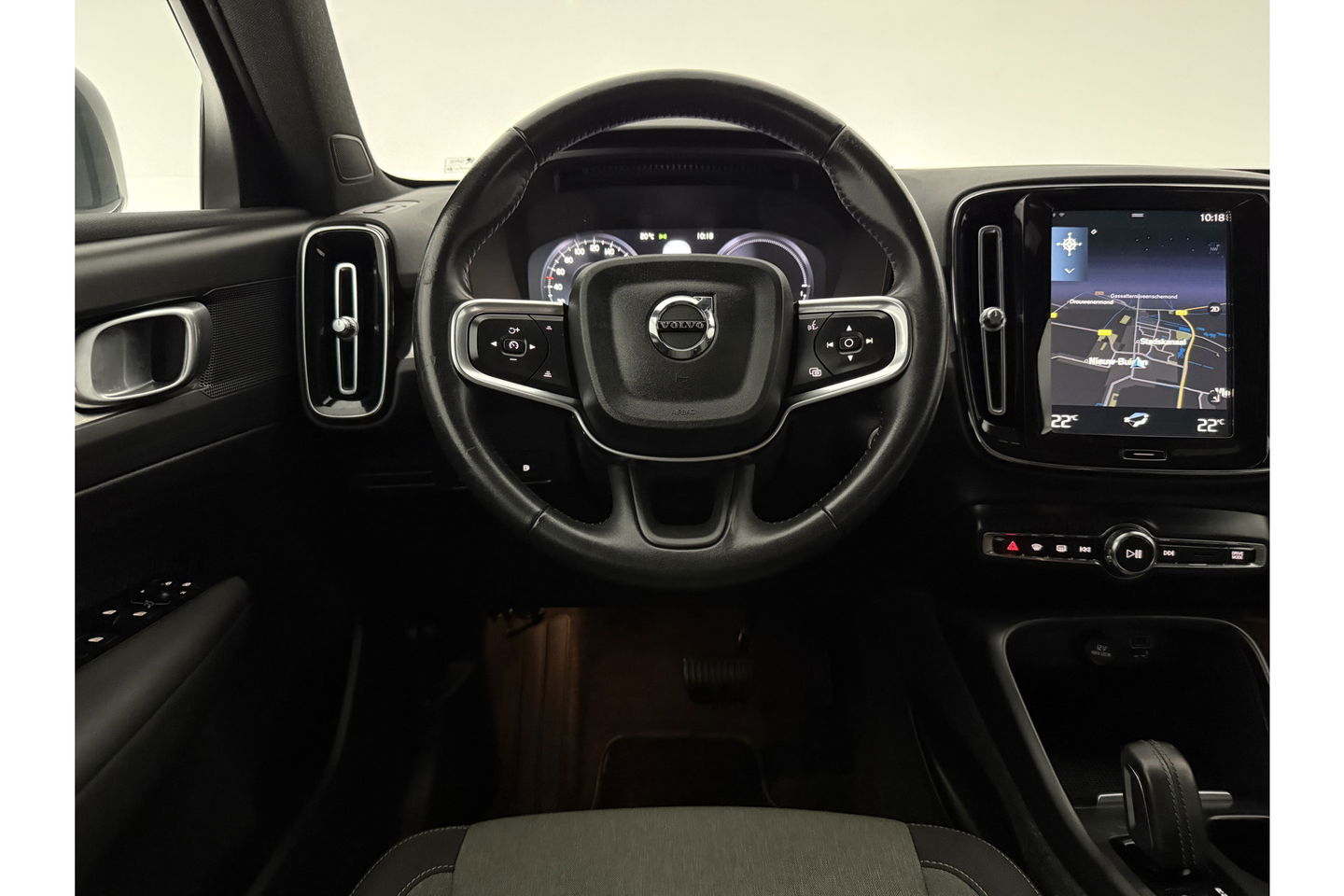 Volvo XC40 1.5 T5 Inscription 262PK Hybride LED Camera Carplay Clima Cruise Navi PDC 18''LMV