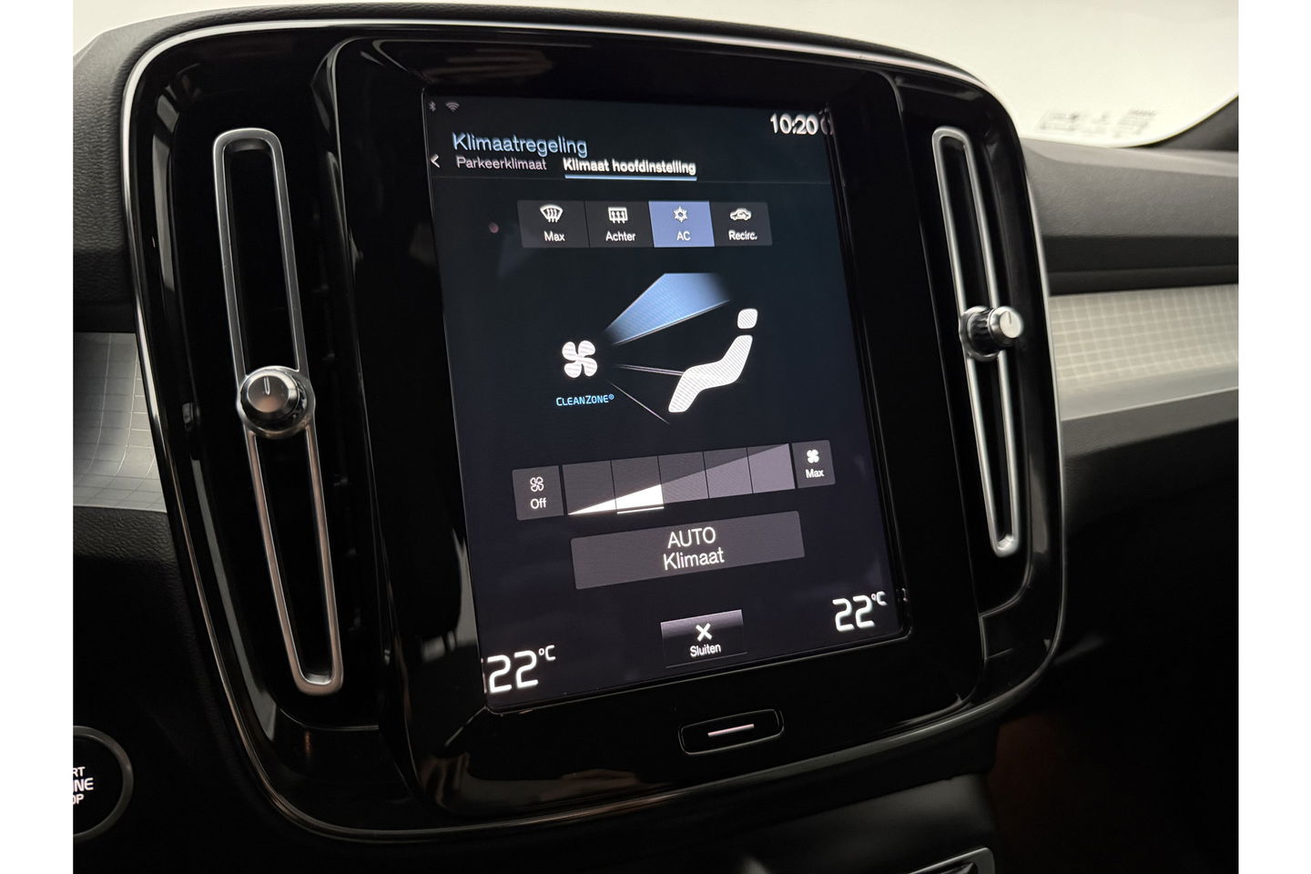 Volvo XC40 1.5 T5 Inscription 262PK Hybride LED Camera Carplay Clima Cruise Navi PDC 18''LMV