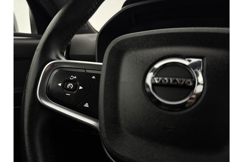 Volvo XC40 1.5 T5 Inscription 262PK Hybride LED Camera Carplay Clima Cruise Navi PDC 18''LMV