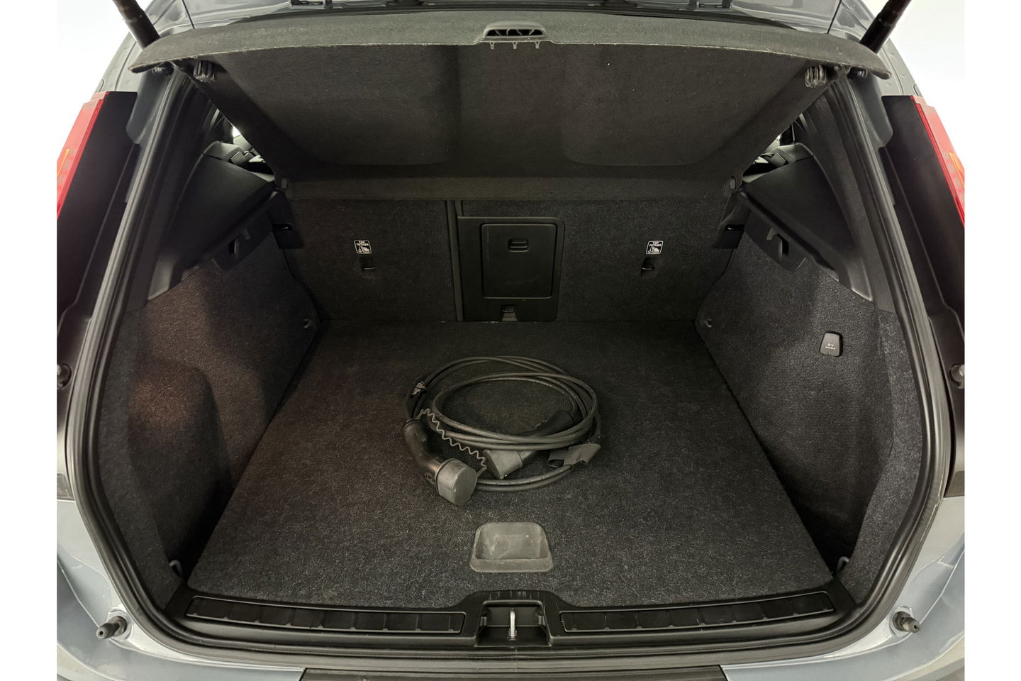 Volvo XC40 1.5 T5 Inscription 262PK Hybride LED Camera Carplay Clima Cruise Navi PDC 18''LMV
