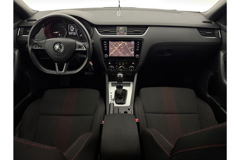 Škoda Octavia 1.5 TSI 150PK Sport Business LED Trekhaak Carplay Clima Cruise Navi PDC 17''LMV