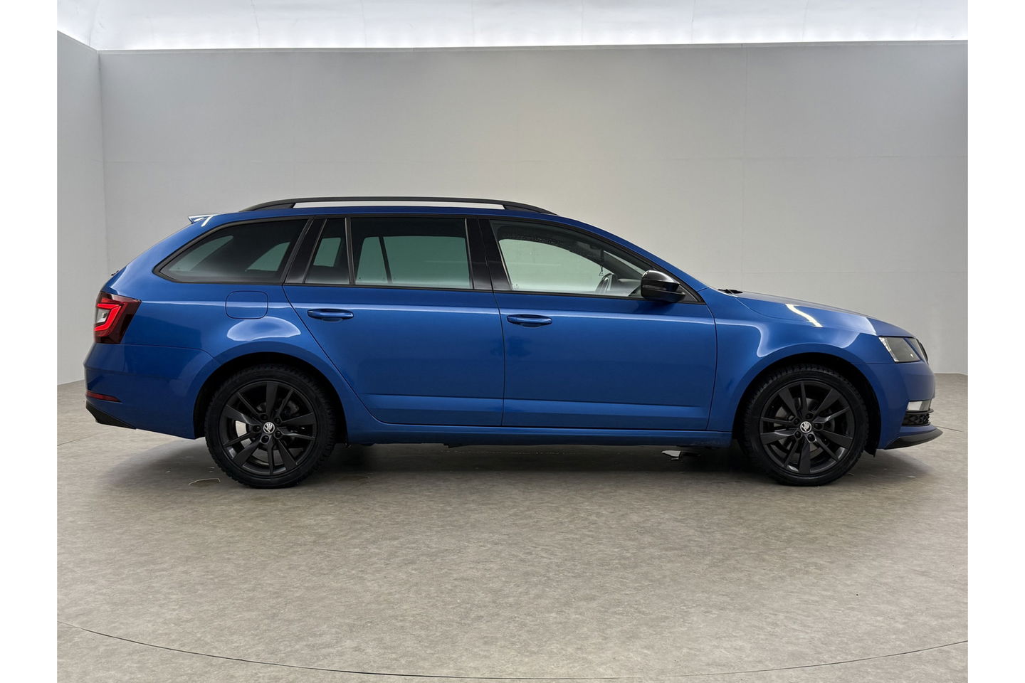Škoda Octavia 1.5 TSI 150PK Sport Business LED Trekhaak Carplay Clima Cruise Navi PDC 17''LMV