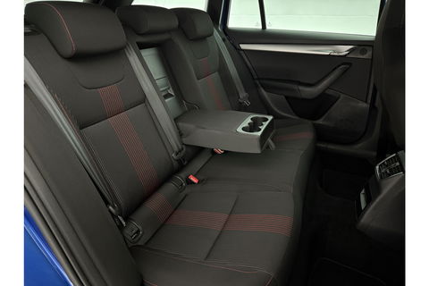 Škoda Octavia 1.5 TSI 150PK Sport Business LED Trekhaak Carplay Clima Cruise Navi PDC 17''LMV