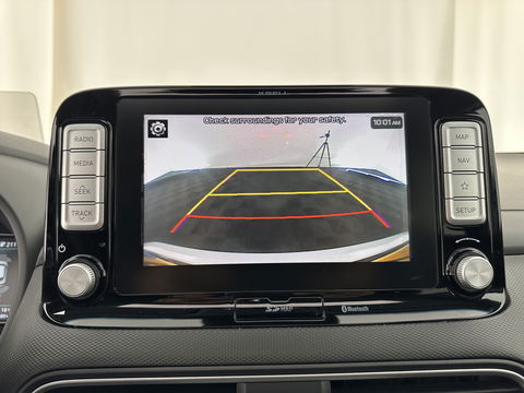 Hyundai KONA EV Premium 64 kWh *FULL-LEATHER | HEAD-UP | SUNROOF | FULL-LED | NAVI-FULLMAP | DAB | ADAPTIVE-CRUISE | KEYLESS | CAMERA | BLIND-SPOT | LANE-ASSIST | DIGI-COCKPIT | COMFORT-SEATS | 17''ALU*