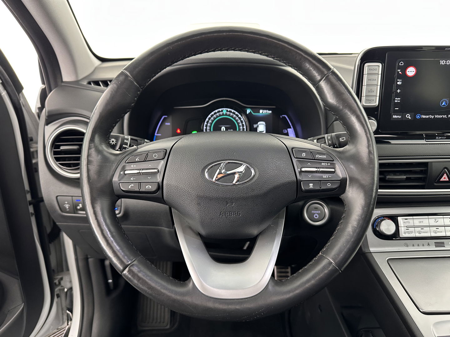 Hyundai KONA EV Premium 64 kWh *FULL-LEATHER | HEAD-UP | SUNROOF | FULL-LED | NAVI-FULLMAP | DAB | ADAPTIVE-CRUISE | KEYLESS | CAMERA | BLIND-SPOT | LANE-ASSIST | DIGI-COCKPIT | COMFORT-SEATS | 17''ALU*