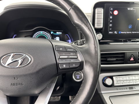 Hyundai KONA EV Premium 64 kWh *FULL-LEATHER | HEAD-UP | SUNROOF | FULL-LED | NAVI-FULLMAP | DAB | ADAPTIVE-CRUISE | KEYLESS | CAMERA | BLIND-SPOT | LANE-ASSIST | DIGI-COCKPIT | COMFORT-SEATS | 17''ALU*