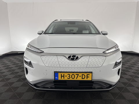 Hyundai KONA EV Premium 64 kWh *FULL-LEATHER | HEAD-UP | SUNROOF | FULL-LED | NAVI-FULLMAP | DAB | ADAPTIVE-CRUISE | KEYLESS | CAMERA | BLIND-SPOT | LANE-ASSIST | DIGI-COCKPIT | COMFORT-SEATS | 17''ALU*