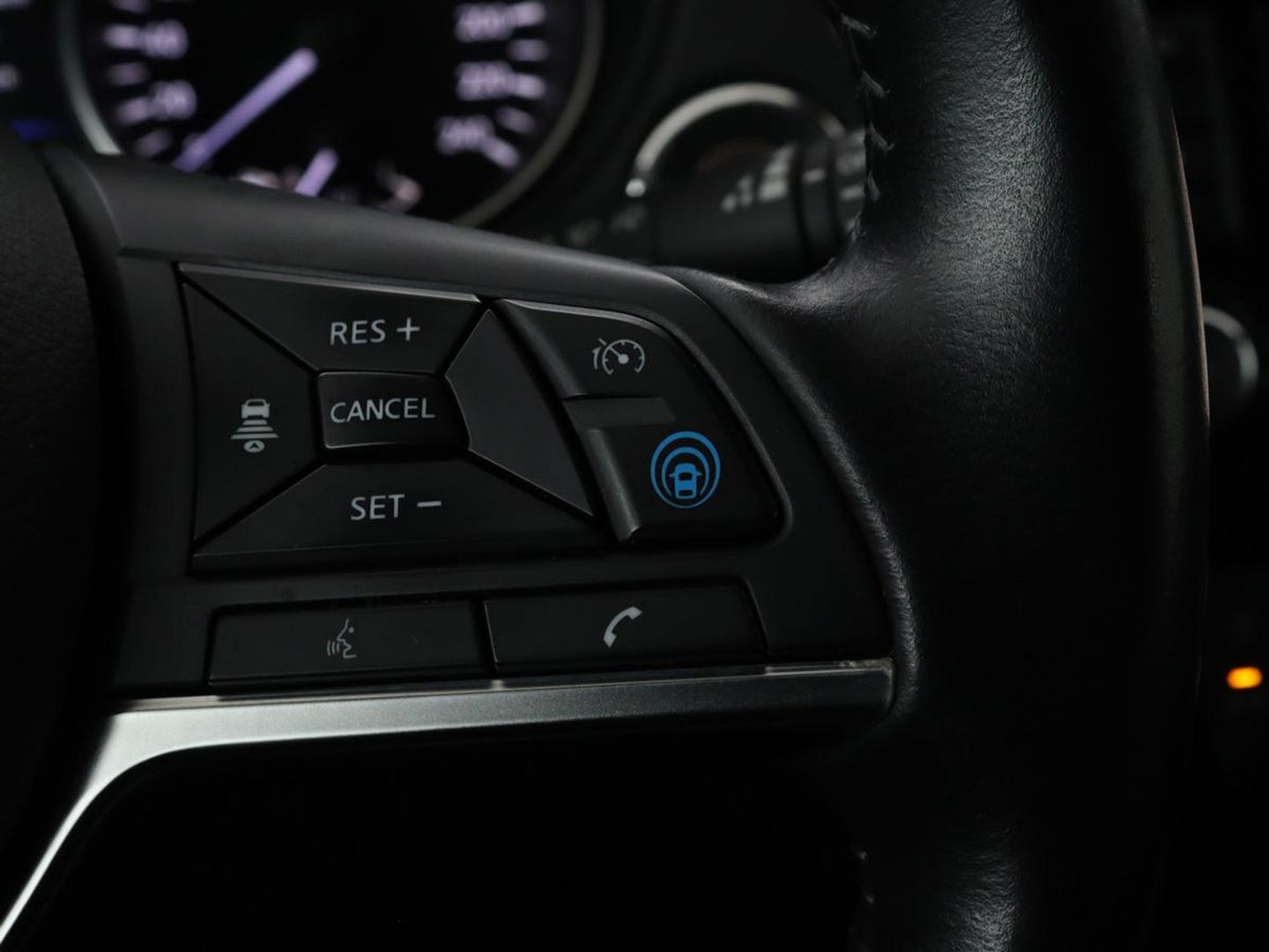 Nissan QASHQAI 1.3 DIG-T Tekna | Automaat | Panoramadak | Elektrische stoelen | Stoelverwarming | Adaptive cruise | Navigatie | 360 Camera | Full LED