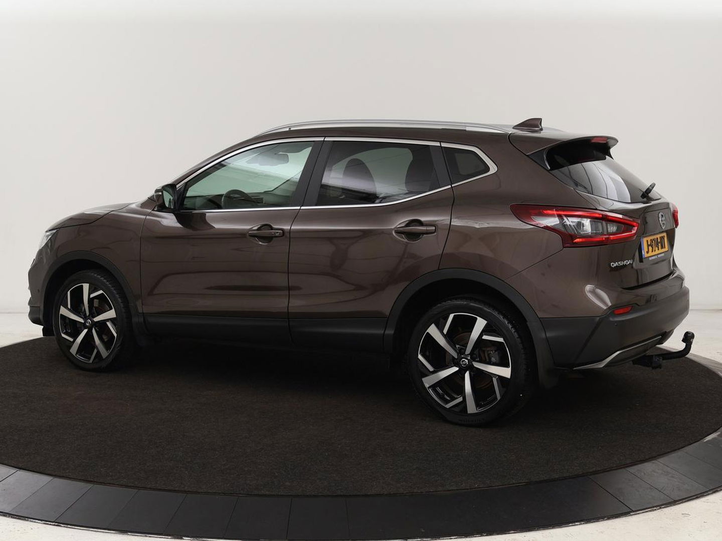 Nissan QASHQAI 1.3 DIG-T Tekna | Automaat | Panoramadak | Elektrische stoelen | Stoelverwarming | Adaptive cruise | Navigatie | 360 Camera | Full LED