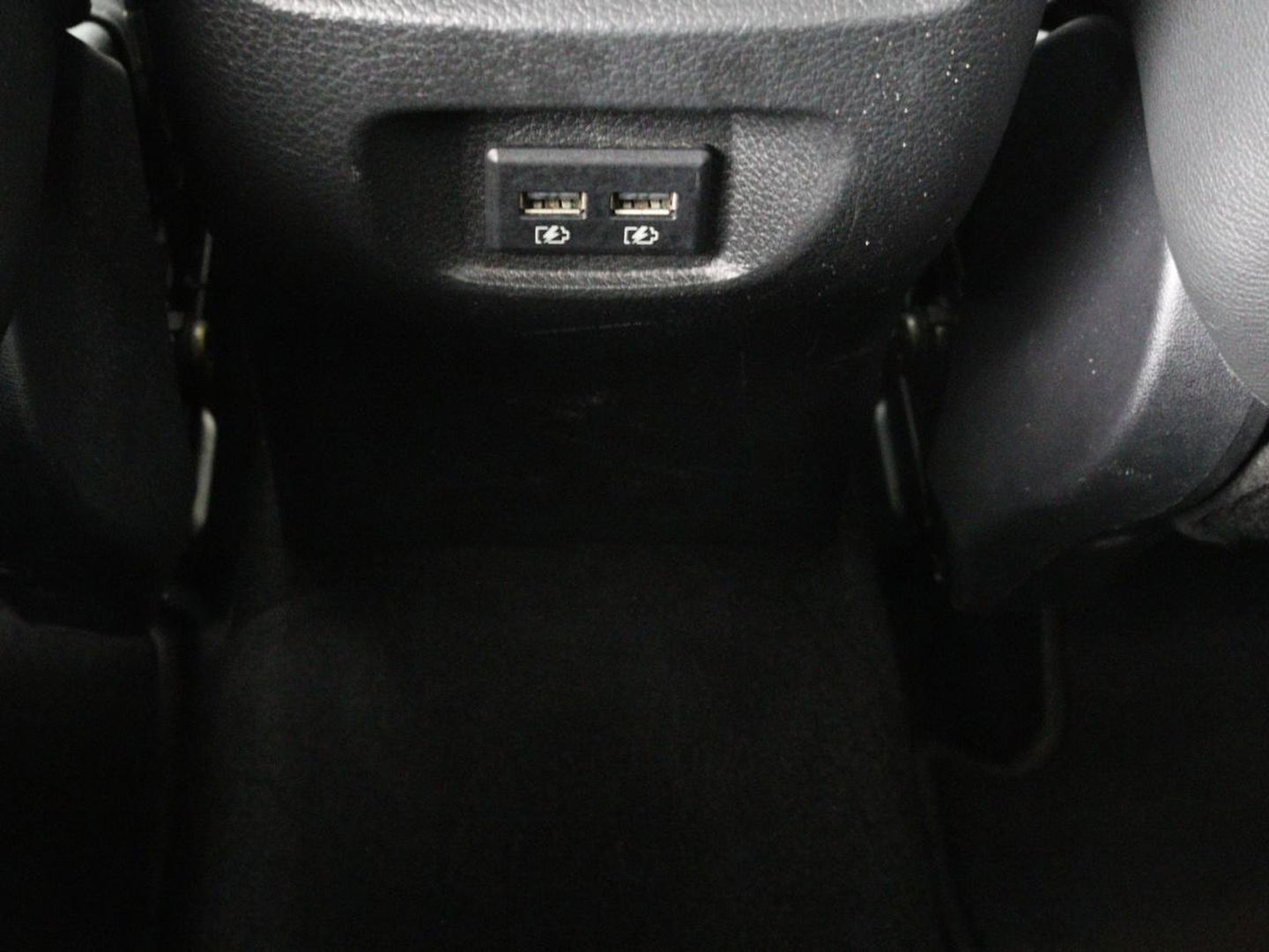 Nissan QASHQAI 1.3 DIG-T Tekna | Automaat | Panoramadak | Elektrische stoelen | Stoelverwarming | Adaptive cruise | Navigatie | 360 Camera | Full LED