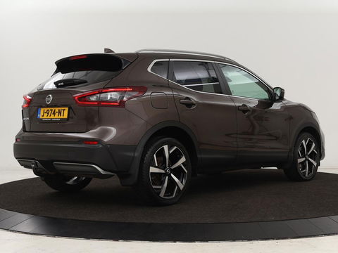 Nissan QASHQAI 1.3 DIG-T Tekna | Automaat | Panoramadak | Elektrische stoelen | Stoelverwarming | Adaptive cruise | Navigatie | 360 Camera | Full LED