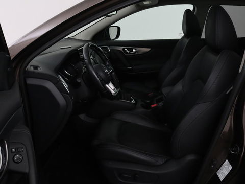 Nissan QASHQAI 1.3 DIG-T Tekna | Automaat | Panoramadak | Elektrische stoelen | Stoelverwarming | Adaptive cruise | Navigatie | 360 Camera | Full LED