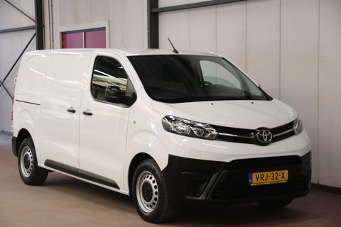 Toyota ProAce Worker 2.0 D-4D L2H1 146PK CARPLAY