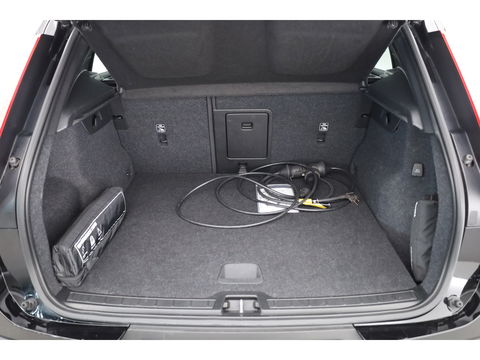 Volvo XC40 1.5 T5 Recharge R-Design | Trekhaak | ACC | Camera | stoel + stuurverw. |