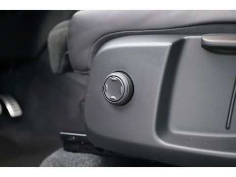 Volvo XC40 1.5 T5 Recharge R-Design | Trekhaak | ACC | Camera | stoel + stuurverw. |