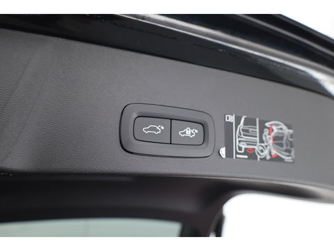 Volvo XC40 1.5 T5 Recharge R-Design | Trekhaak | ACC | Camera | stoel + stuurverw. |