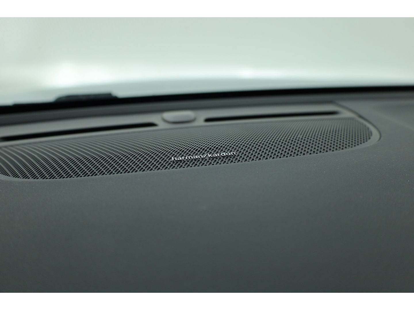 Volvo XC40 2.0 B4 R-Design Camera | Stoel + stuurverwarming | 20 inch | H&K Audio |