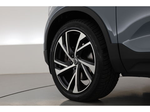 Volvo XC40 2.0 B4 R-Design Camera | Stoel + stuurverwarming | 20 inch | H&K Audio |