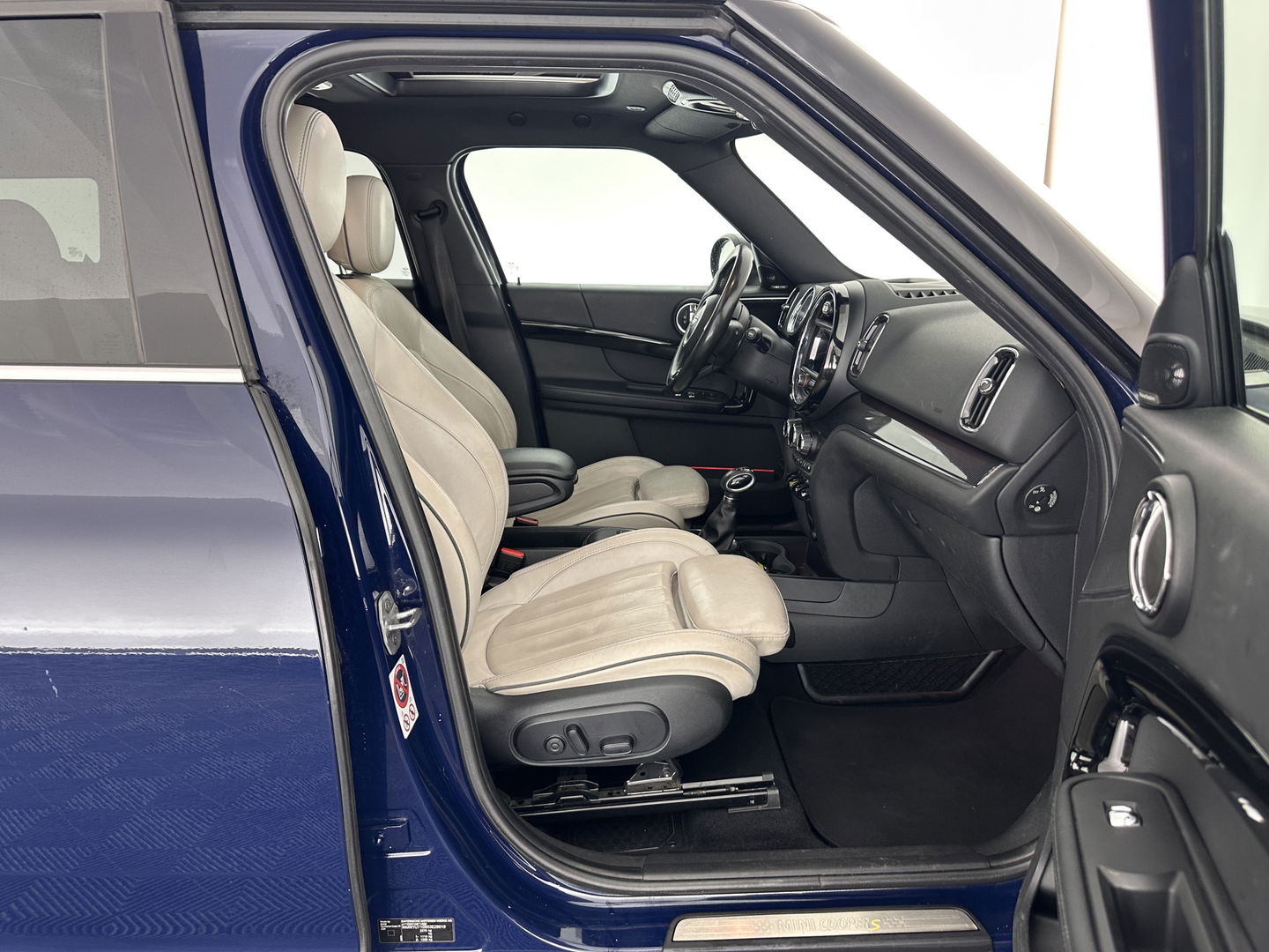 MINI Countryman 2.0 Cooper S E ALL4 Chili *AUT | PANO | HARMAN-KARDON | LEDER | LED | NAVI | HEAD-UP | 19" ALU | MEMORY SEATS | CAMERA*
