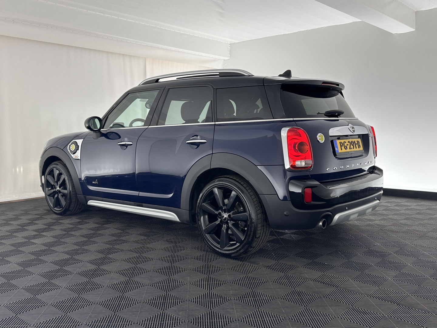 MINI Countryman 2.0 Cooper S E ALL4 Chili *AUT | PANO | HARMAN-KARDON | LEDER | LED | NAVI | HEAD-UP | 19" ALU | MEMORY SEATS | CAMERA*