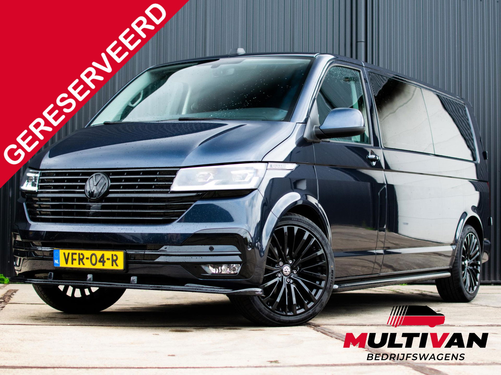 Volkswagen Transporter 2.0 TDI L2H1 28 Bulli DC | LED | AUT | Dig. Cockpit |  ADAPTIVE CRUISE | 19 INCH | BEKLEDE LAADRUIMTE | CARPLAY |