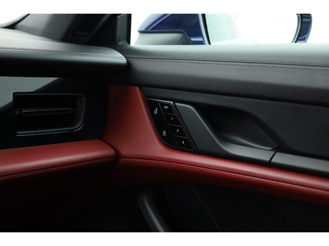 Porsche Taycan 4S 79 kWh | Dual View | Pano | BOSE | Matrix LED | Adapt. Cruise | 20'' | Memory seats
