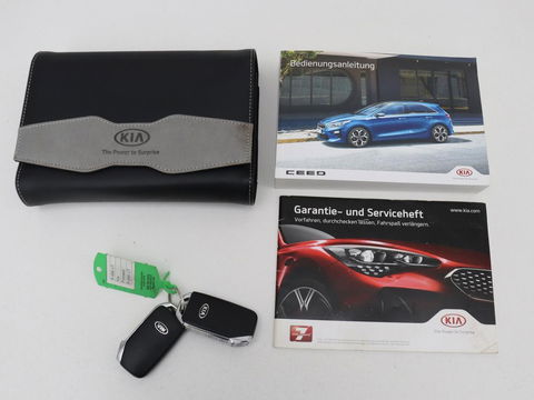 Kia ProCeed 1.6 T-GDI GT | Leder/Alcantara | Stoel & stuurverwarming | Adaptive cruise | Camera | JBL Sound | Memory | Full LED | Keyless