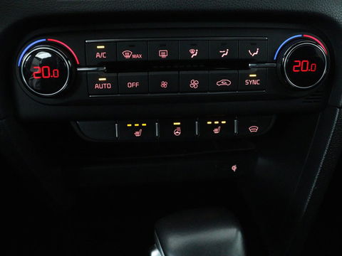 Kia ProCeed 1.6 T-GDI GT | Leder/Alcantara | Stoel & stuurverwarming | Adaptive cruise | Camera | JBL Sound | Memory | Full LED | Keyless