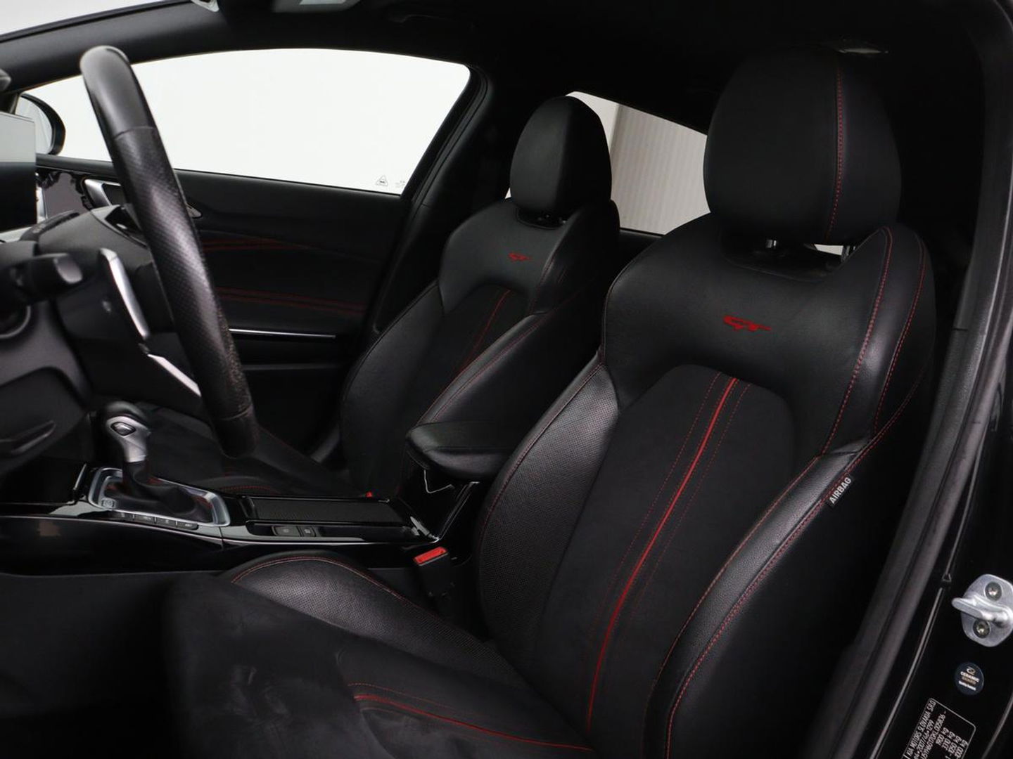 Kia ProCeed 1.6 T-GDI GT | Leder/Alcantara | Stoel & stuurverwarming | Adaptive cruise | Camera | JBL Sound | Memory | Full LED | Keyless