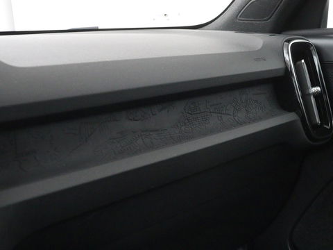 Volvo XC40 1.5 T4 Rech R Design Expression | Panoramadak | Stoel & stuurverwarming | Adaptive cruise | Trekhaak | Camera | Carplay | Getint glas | PHEV