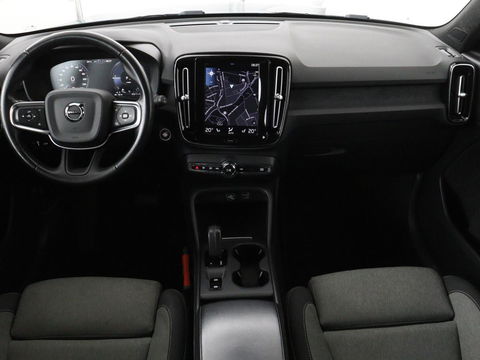 Volvo XC40 1.5 T4 Rech R Design Expression | Panoramadak | Stoel & stuurverwarming | Adaptive cruise | Trekhaak | Camera | Carplay | Getint glas | PHEV