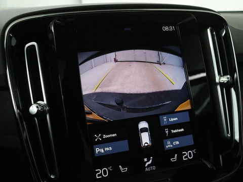 Volvo XC40 1.5 T4 Rech R Design Expression | Panoramadak | Stoel & stuurverwarming | Adaptive cruise | Trekhaak | Camera | Carplay | Getint glas | PHEV