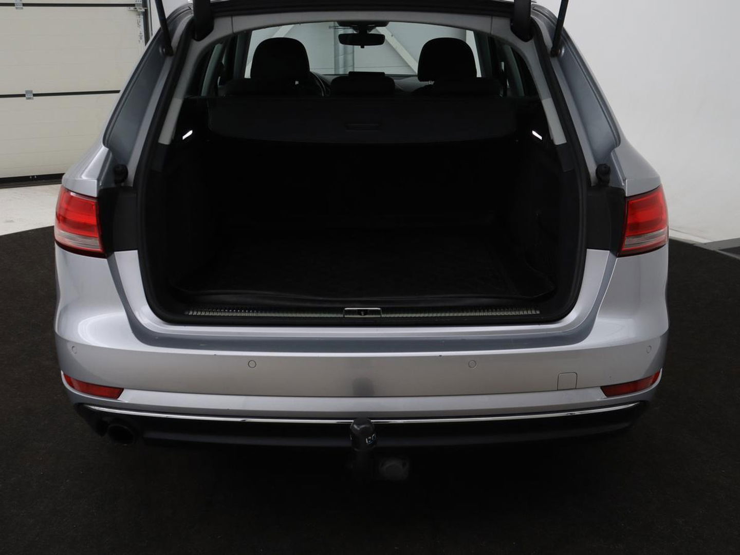 Audi A4 1.4 TFSI Pro Line Plus | Stoelverwarming | Carplay | Trekhaak | Sportstoelen | Full LED | Cruise control | Parkeerhulp | Bluetooth