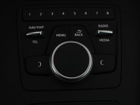 Audi A4 1.4 TFSI Pro Line Plus | Stoelverwarming | Carplay | Trekhaak | Sportstoelen | Full LED | Cruise control | Parkeerhulp | Bluetooth