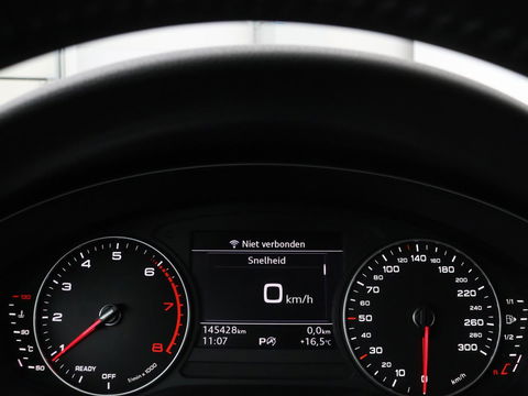Audi A4 1.4 TFSI Pro Line Plus | Stoelverwarming | Carplay | Trekhaak | Sportstoelen | Full LED | Cruise control | Parkeerhulp | Bluetooth