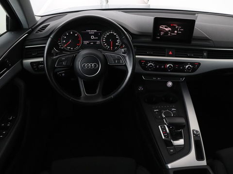Audi A4 1.4 TFSI Pro Line Plus | Stoelverwarming | Carplay | Trekhaak | Sportstoelen | Full LED | Cruise control | Parkeerhulp | Bluetooth