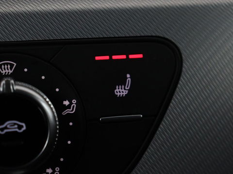 Audi A4 1.4 TFSI Pro Line Plus | Stoelverwarming | Carplay | Trekhaak | Sportstoelen | Full LED | Cruise control | Parkeerhulp | Bluetooth
