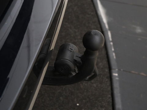 BMW 5 Serie 530e xDrive M Sport | Panoramadak | Harman/Kardon | Stoel & stuurverwarming | Adaptive cruise | Camera | Trekhaak | Carplay | Achterbankverwarming | Live Cockpit | Sportstoelen