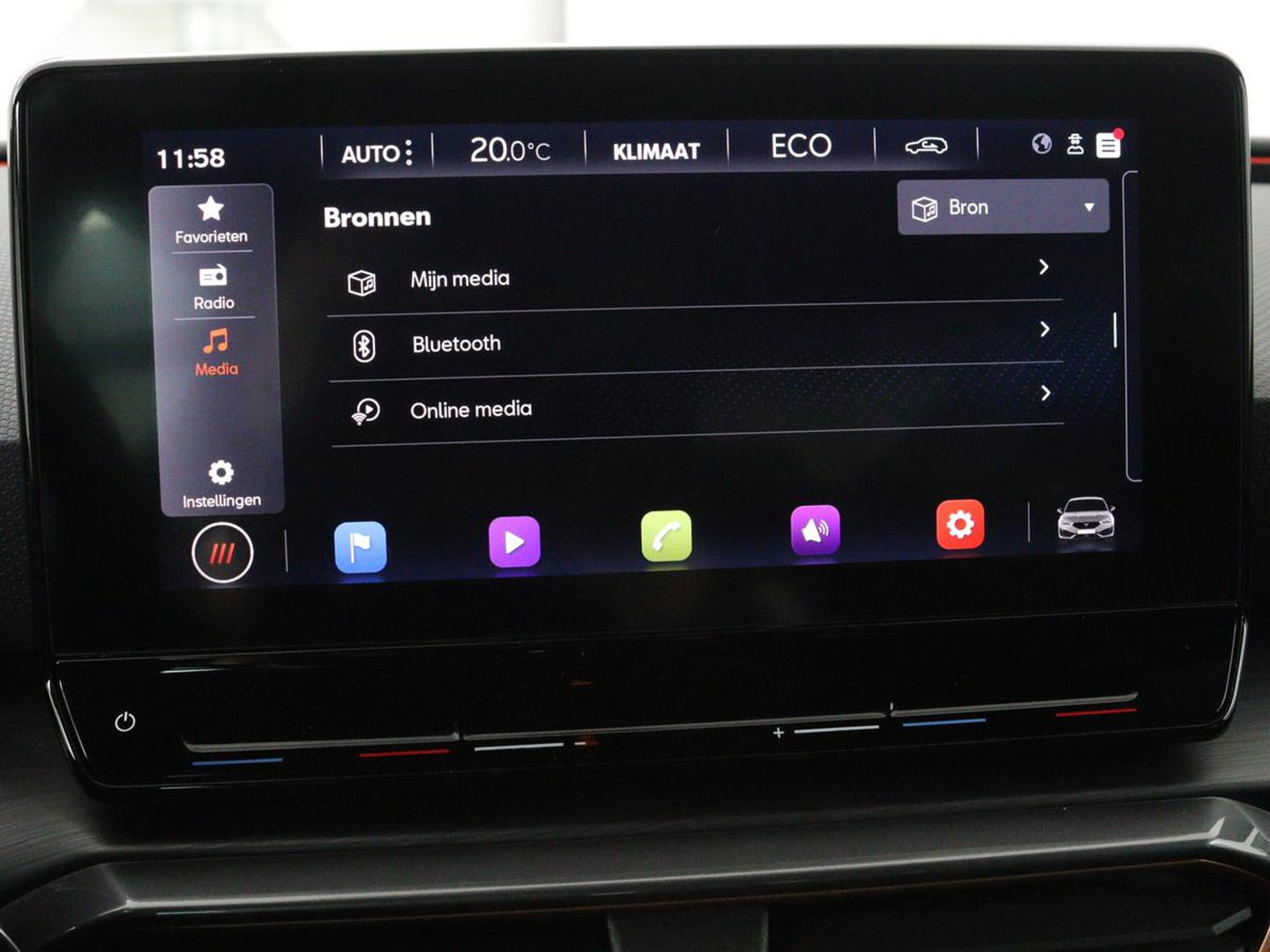 CUPRA Leon 1.4 e-Hybrid | Camera | Adaptive cruise | Stuurverwarming | Navigatie | Sportstoelen | Sfeerverlichting | Keyless | Full LED | PHEV