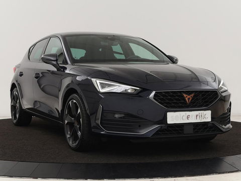 CUPRA Leon 1.4 e-Hybrid | Camera | Adaptive cruise | Stuurverwarming | Navigatie | Sportstoelen | Sfeerverlichting | Keyless | Full LED | PHEV