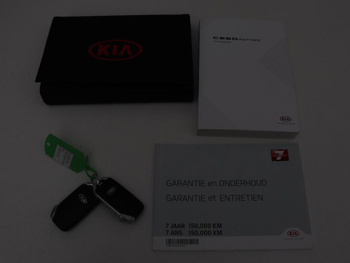 Kia Ceed 1.6 GDI PHEV DynamicLine | Panoramadak | Camera | Carplay | Navigatie | Full LED | Climate control | Digital Cockpit | Cruise control | Bluetooth