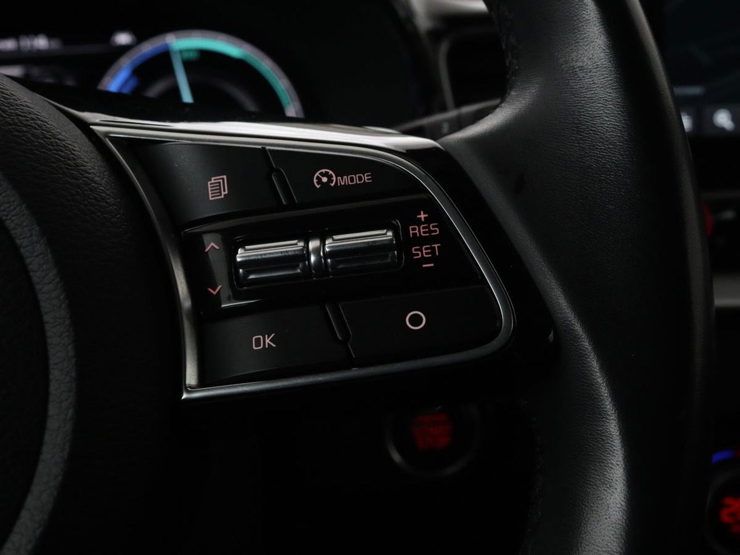 Kia Ceed 1.6 GDI PHEV DynamicLine | Panoramadak | Camera | Carplay | Navigatie | Full LED | Climate control | Digital Cockpit | Cruise control | Bluetooth