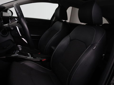 Kia Ceed 1.6 GDI PHEV DynamicLine | Panoramadak | Camera | Carplay | Navigatie | Full LED | Climate control | Digital Cockpit | Cruise control | Bluetooth