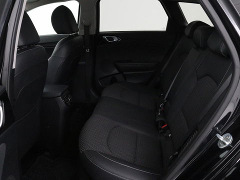 Kia Ceed 1.6 GDI PHEV DynamicLine | Panoramadak | Camera | Carplay | Navigatie | Full LED | Climate control | Digital Cockpit | Cruise control | Bluetooth