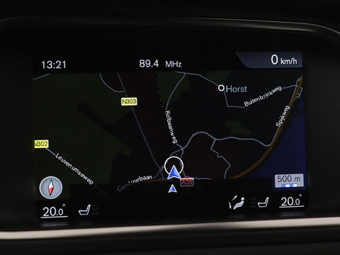 Volvo V40 2.0 D2 R-Design | Stoelverwarming | Trekhaak | Xenon | Leder/Alcantara | Navigatie | Parkeerhulp | Climate control