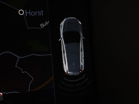 Volvo V40 2.0 D2 R-Design | Stoelverwarming | Trekhaak | Xenon | Leder/Alcantara | Navigatie | Parkeerhulp | Climate control