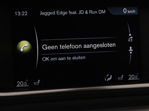 Volvo V40 2.0 D2 R-Design | Stoelverwarming | Trekhaak | Xenon | Leder/Alcantara | Navigatie | Parkeerhulp | Climate control