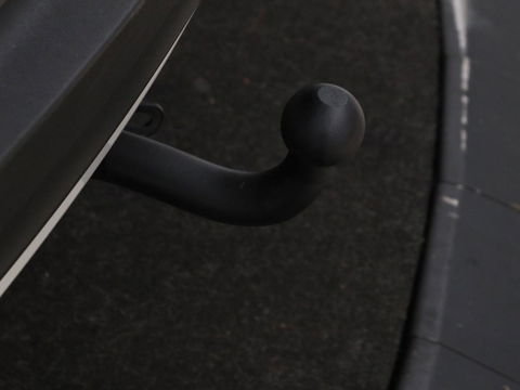 Volvo XC40 1.5 T4 Recharge Incription Expression | Leder | Trekhaak | Camera | Carplay | Keyless | Full LED | Parkeerhulp | Cruise control | Climate control